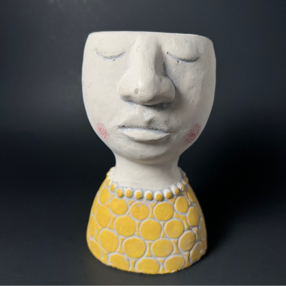 Abbott Collection Head Planter